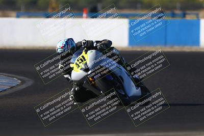 media/Sep-06-2025-CRA (Sat) [[cd32356307]]/Races/Race 11/
